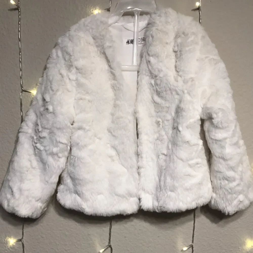 NWOT H&M Toddler Size 2-4T Beautiful Lined White Fur Jacket